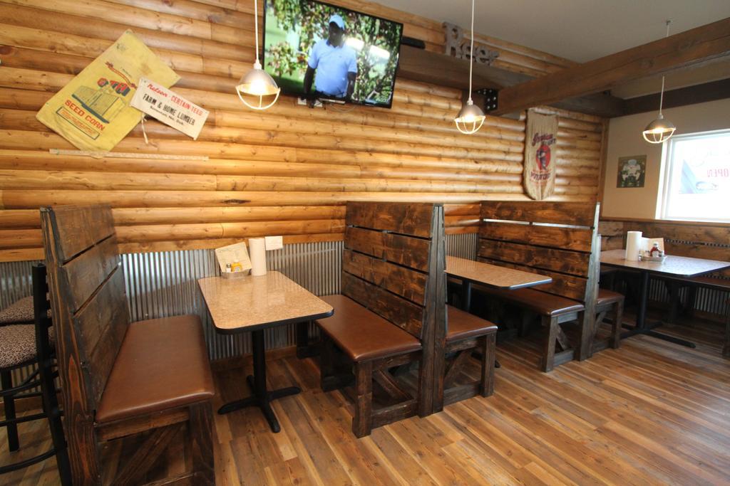 Bowman Lodge & Convention Center 외부 사진